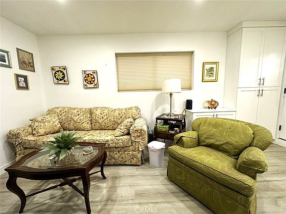 5th image of 20446 Lanark St