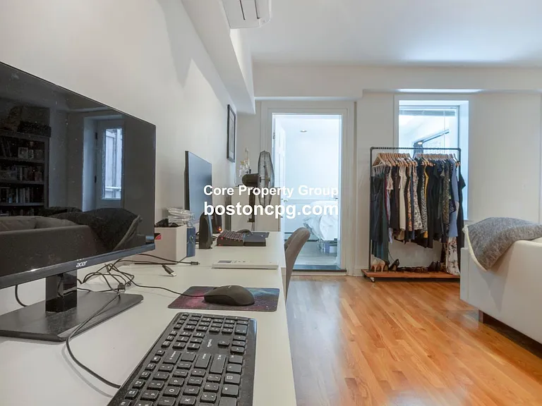233 Beacon St #2 — Photo 8