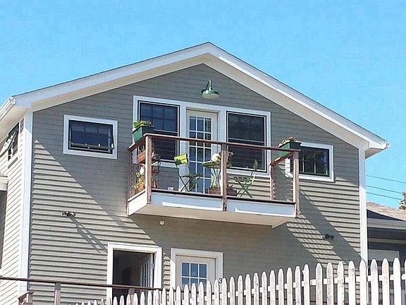 exterior view of 151/2 Water Street