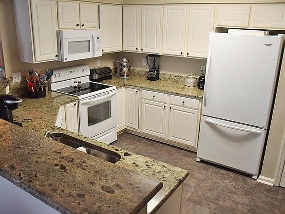 3rd image of 5613 Chilmark Ct