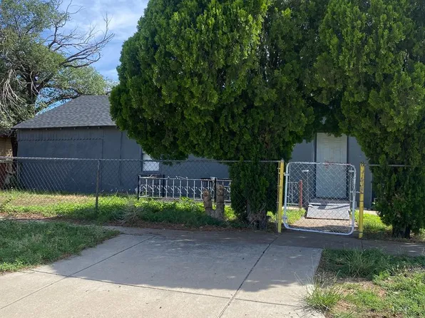 365 W Panhandle St, Slaton, TX 79364