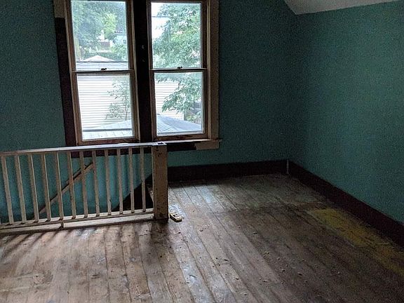 3rd image of 1819 Myrtle St