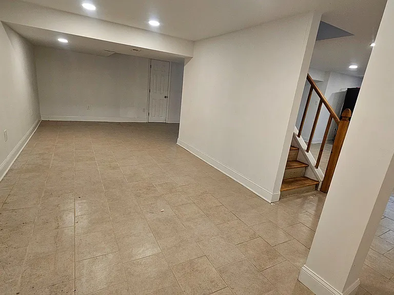 328 Rees Dr — Photo 39
