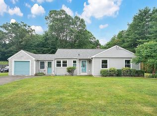 65 Bartels St, Springfield, MA 01128