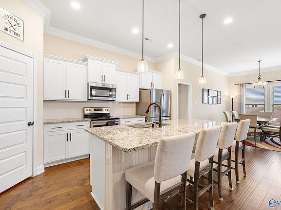 3rd image of 147 Rita Ann Way