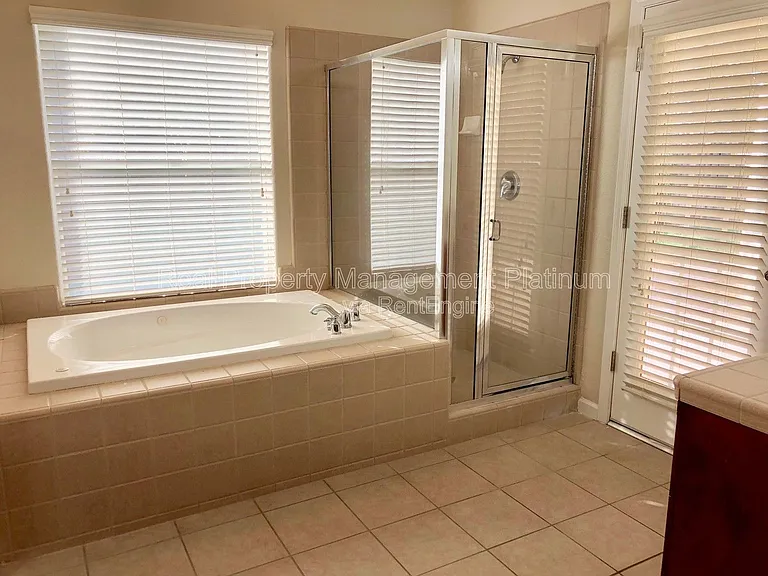 546 Everglade Ave — Photo 7