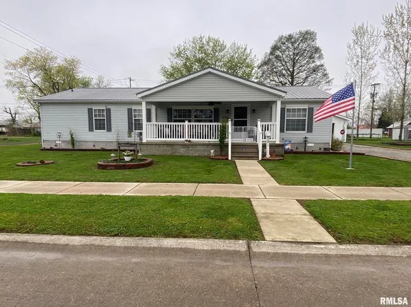 1223 S Jefferson St, Salem, IL 62881