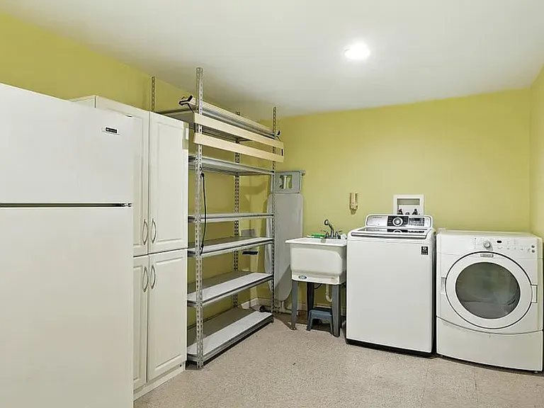 1352 Georgetown Dr — Photo 15