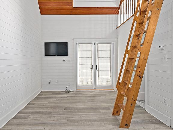 4th image of 1501 N Hancock St