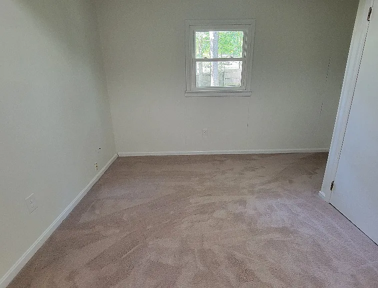 104 Crutchfield Cir — Photo 17