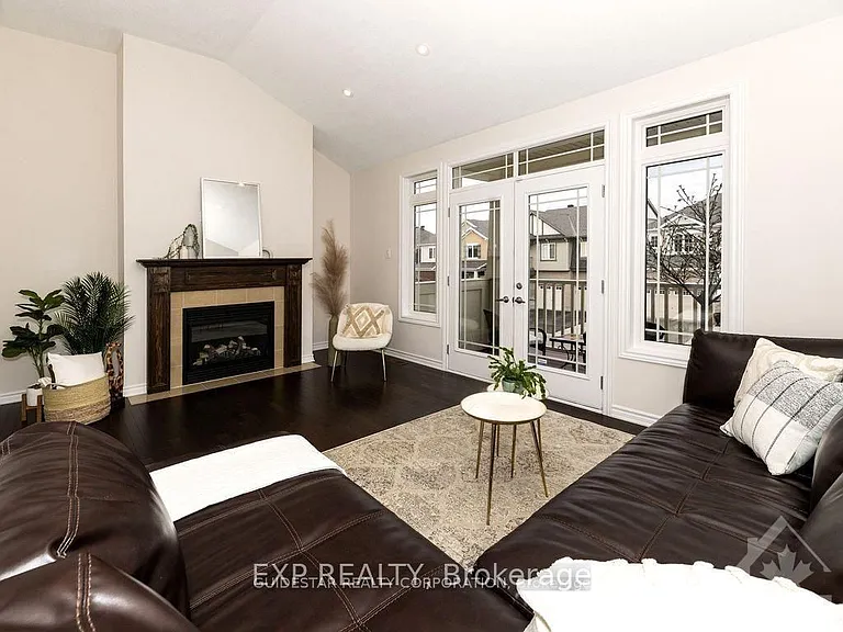215 Rivertree St — Photo 15
