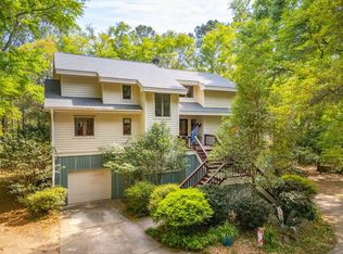 6135 Caravelle Ct, Awendaw, SC 29429