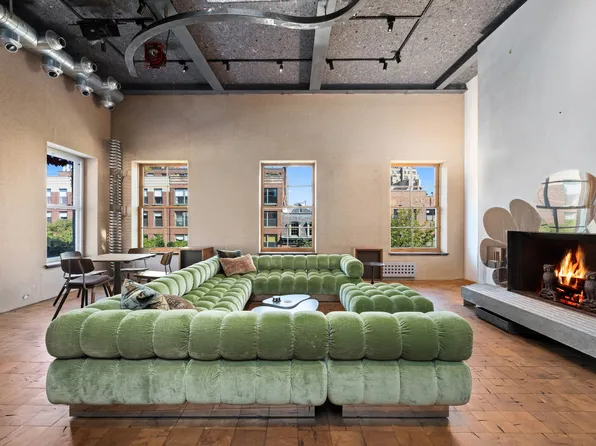 527 Hudson Street image 6 of 24