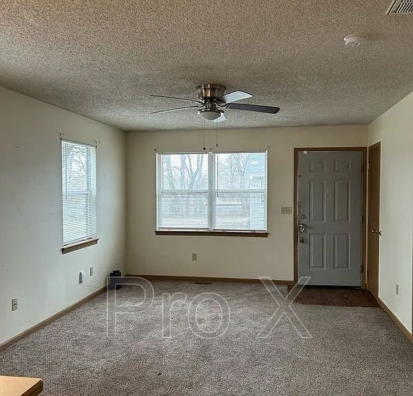 810 E Jackson St #C — Photo 4