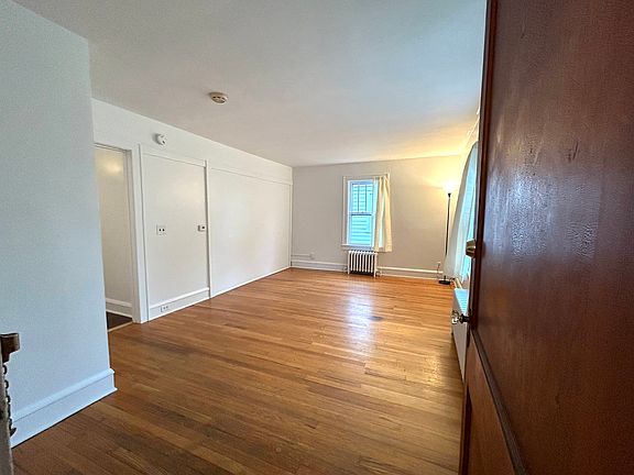 Spacious living room