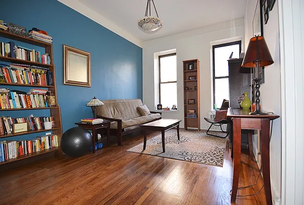 Rented by Balass Ralph, LREB | media 11