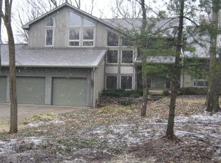 1960 Kresswood Cir, Kettering, OH 45429