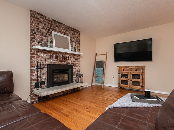 4th image of 1314 Sequalish St