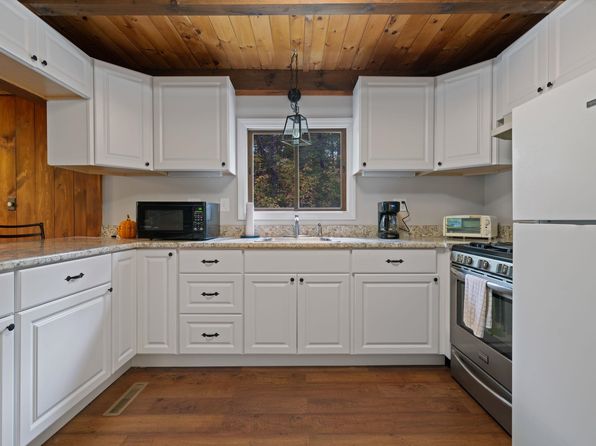 21 Fife And Drum Way, Freedom, NH 03836