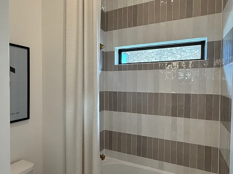 4916 Dickens Landing Dr — Photo 11