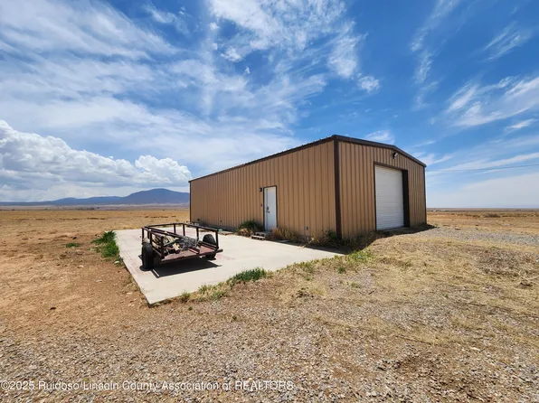 24 Via De Curv, Carrizozo, NM 88301