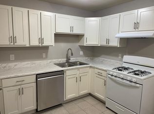 105 Peony St SW #105, Grand Rapids, MI 49548