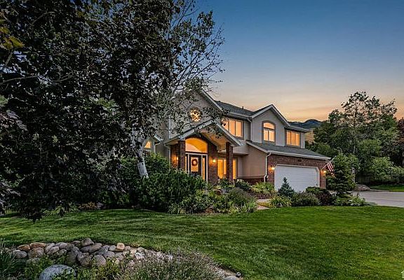 2nd image of 8967 S Cobble Canyon Ln