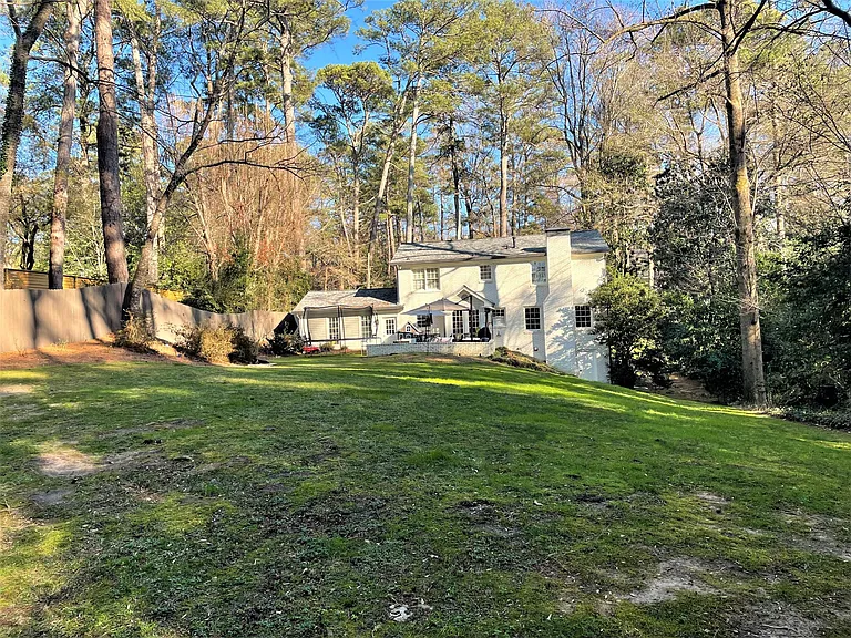 4044 Emma Ln NE — Photo 5