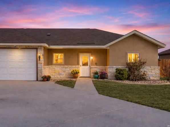 118 Navarro Crossing #1B, Seguin, TX 78155