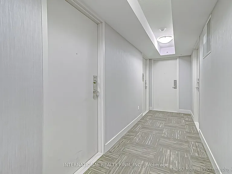 1420 Dupont St #911 — Photo 21