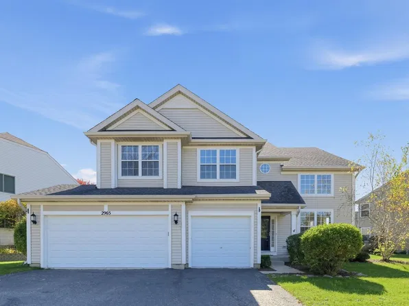 2965 Farmington Dr, Lindenhurst, IL 60046
