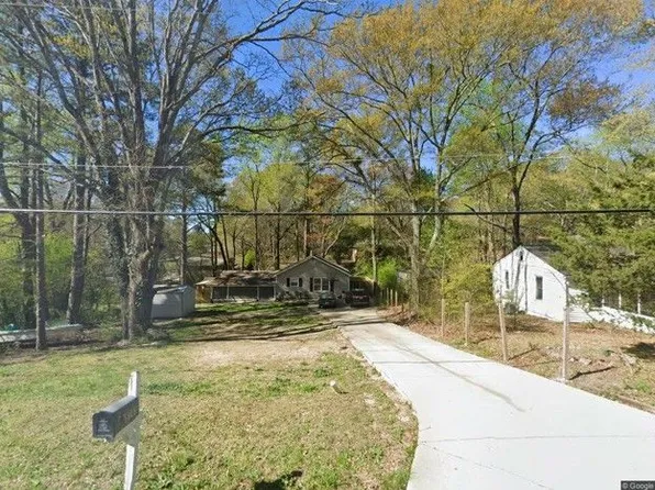 8145 Oak St, Douglasville, GA 30134