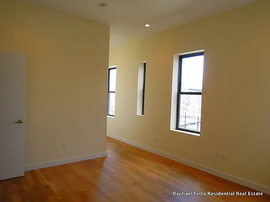 Rented by Bohemia Realty Group | media 29