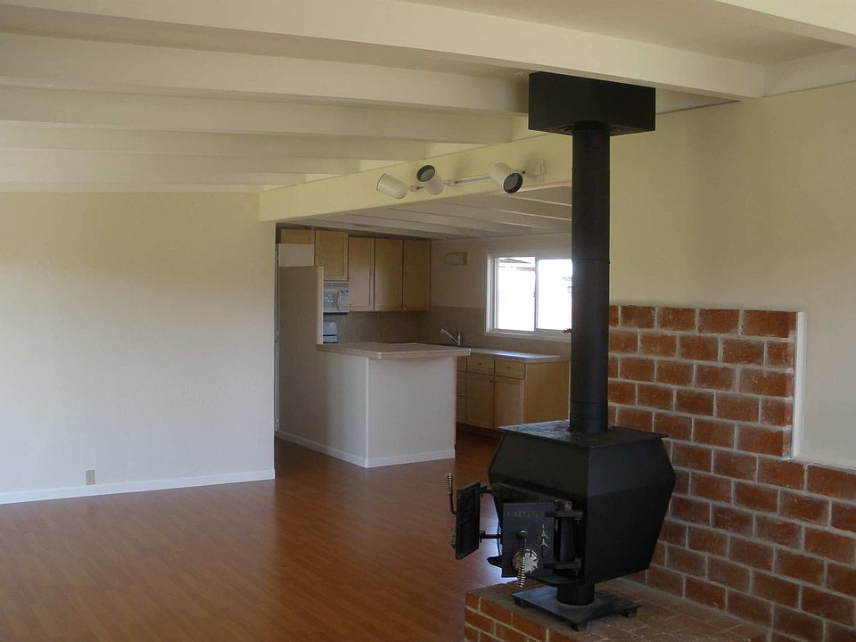 Living Rm, wood stove