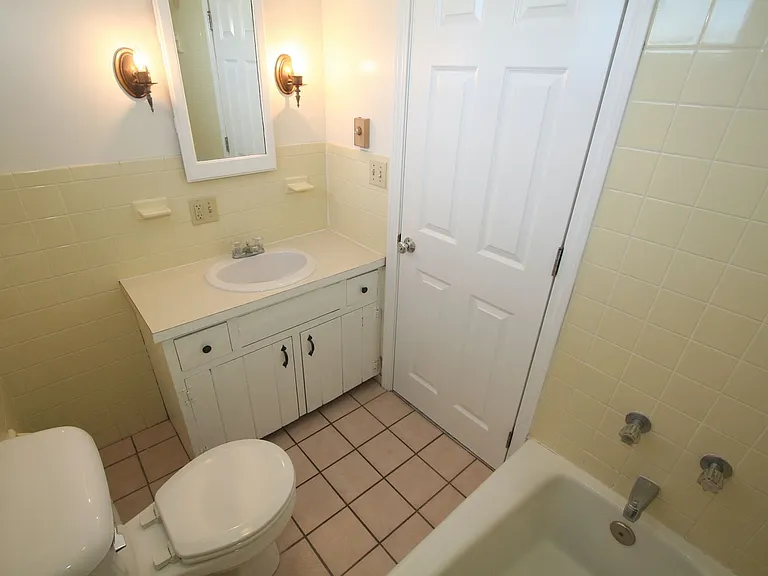 19 FIRST — Photo 14