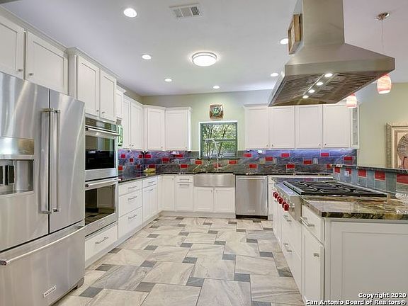 3rd image of 523 Northridge Dr