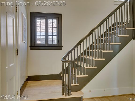 4th image of 657 W Drayton St