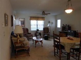 4 Laura Ave, Easthampton, MA 01027