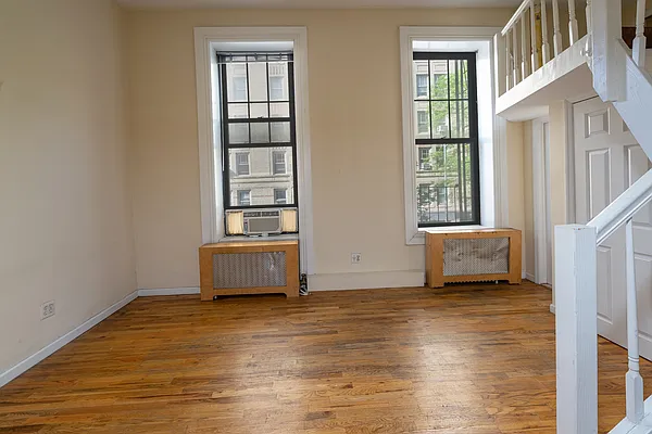 Rented by Keller Williams NYC | media 18