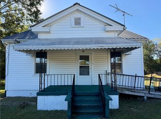 550 Leaman Ave, Whitmire, SC 29178