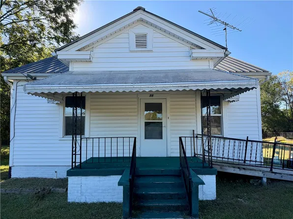 550 Leaman Ave, Whitmire, SC 29178