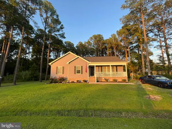 4 Line Dr, Crisfield, MD 21817