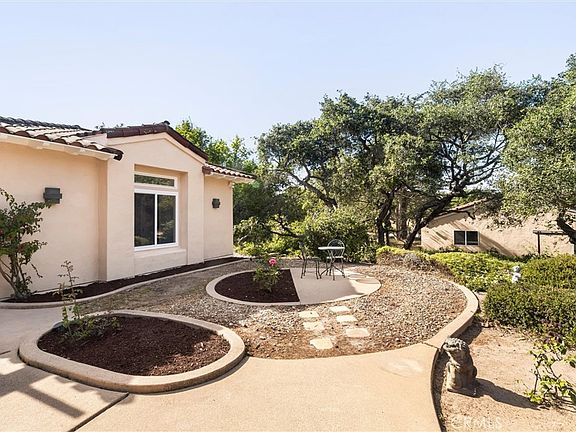 2nd image of 1595 Chesapeake Pl