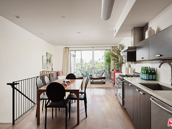 3rd image of 751 N Fairfax Ave #10