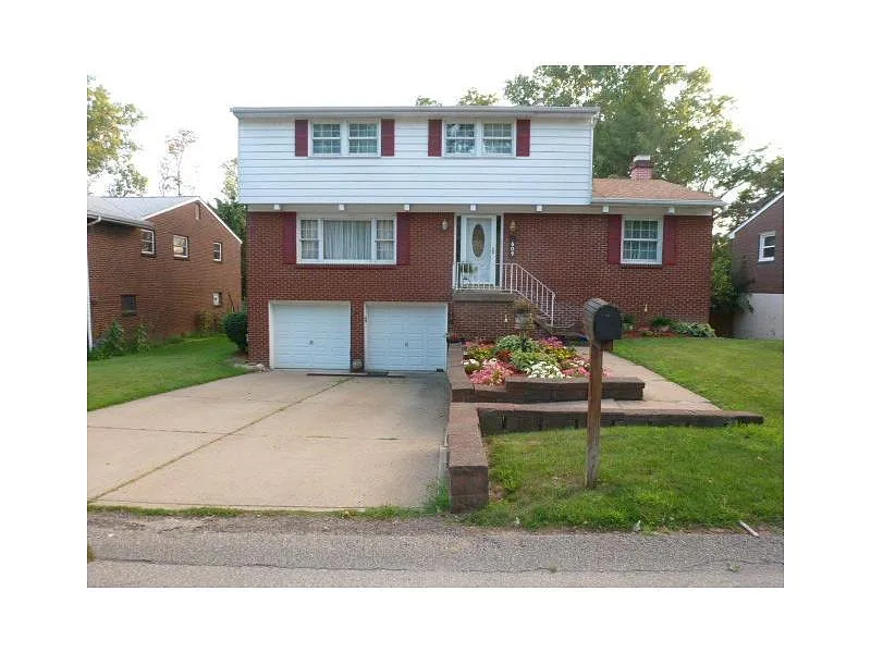 609 Twin Oak Dr photo 1