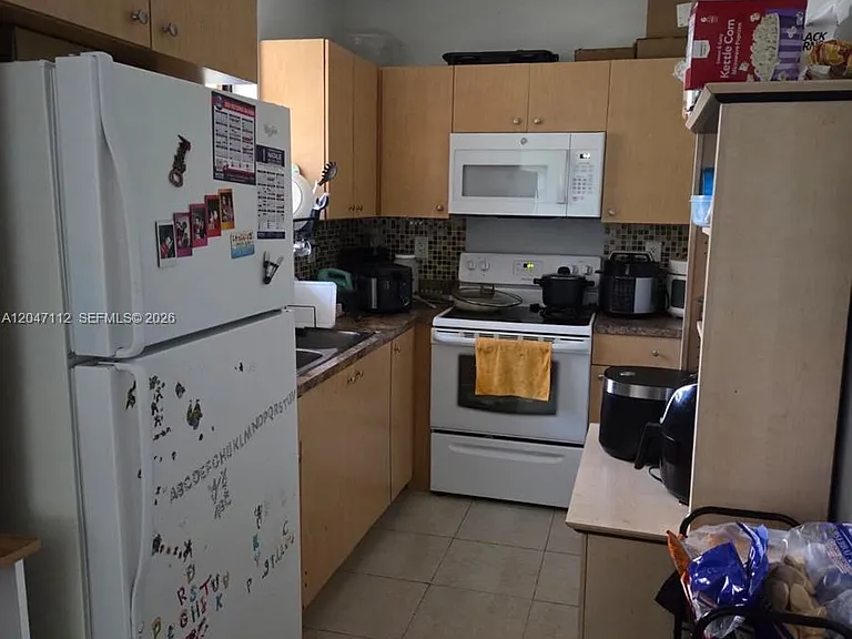 2816 NW 15th St #2R — Photo 5