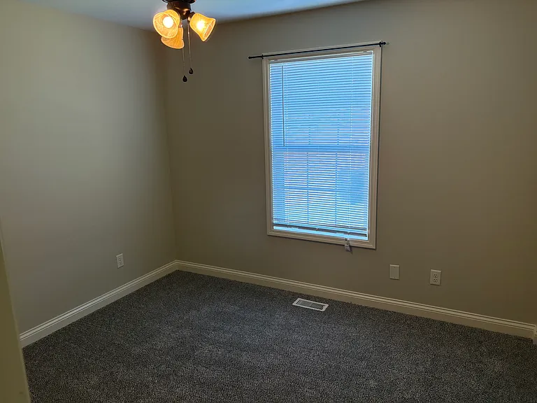 24 Tennis Ct — Photo 10