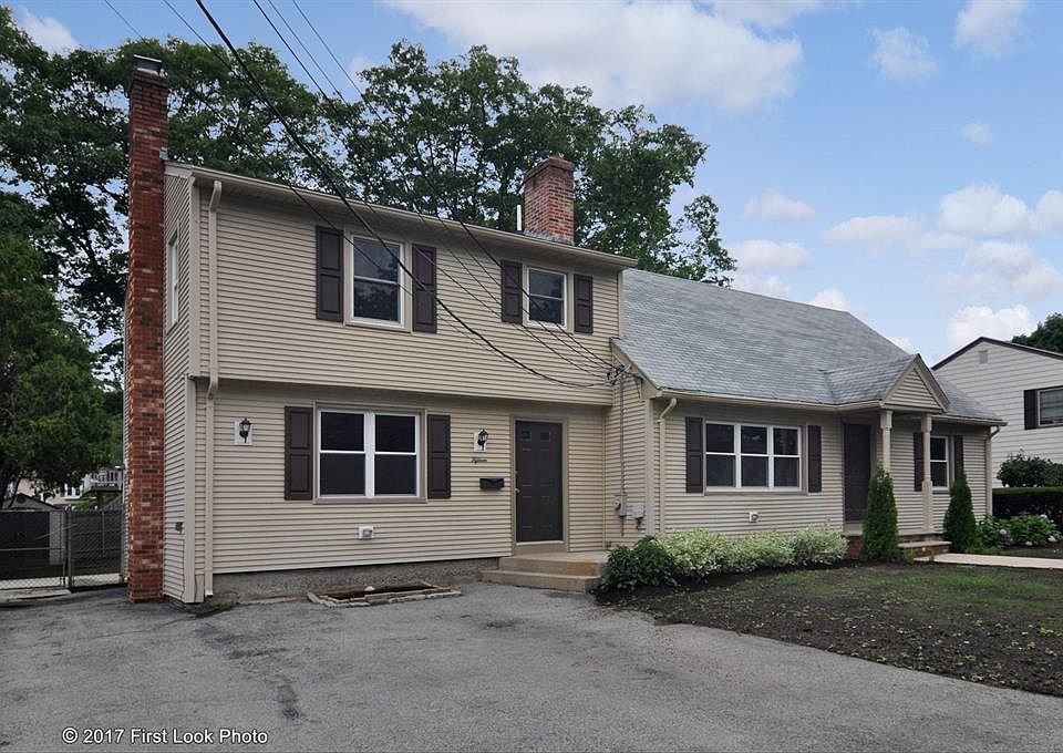 1st image of 15 Stella Dr