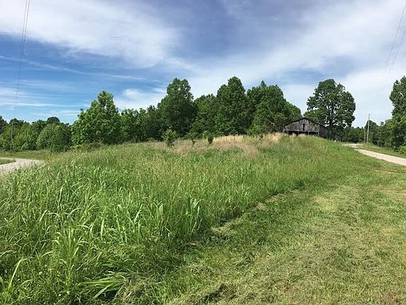 3rd image of 2195 Yeakel Rd