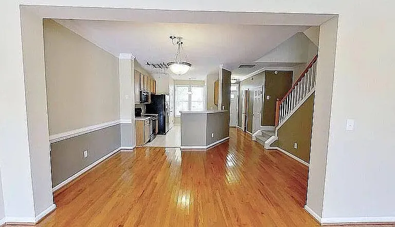 513 Village Loop Dr — Photo 4
